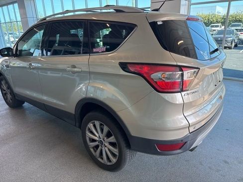 Used 2017 Ford Escape Titanium AWD/4WD image 9