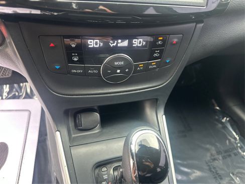 Used 2019 Nissan Sentra SV image 34