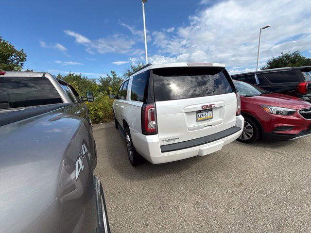Used 2017 GMC Yukon SLT w/ Premium Edition AWD/4WD image 4