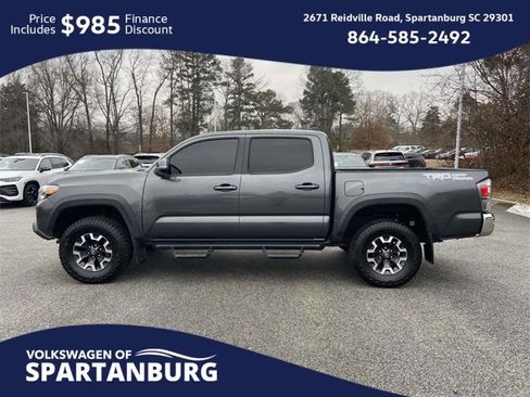 Used 2020 Toyota Tacoma TRD Off-Road image 6