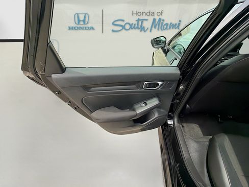 Used 2025 Honda Civic Sport image 24