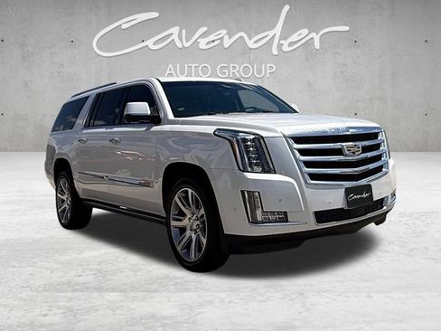 Used 2017 Cadillac Escalade ESV Premium Luxury image 2