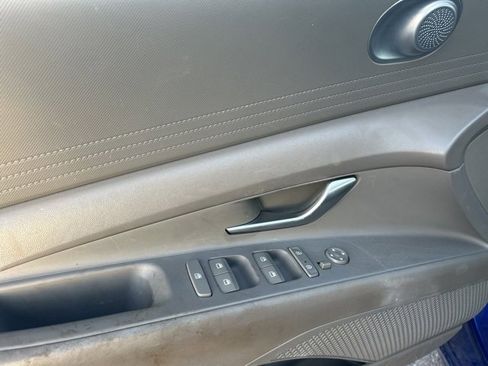 Used 2021 Hyundai Elantra SEL image 10