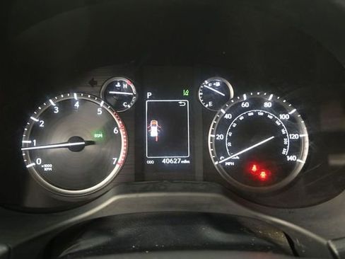 Used 2023 Lexus GX 460 Premium w/ Premium Package AWD/4WD image 10