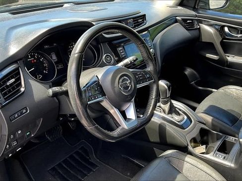 Used 2019 Nissan Rogue Sport SL w/ Premium Package AWD/4WD image 17