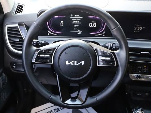Used 2025 Kia Seltos S FWD image 21