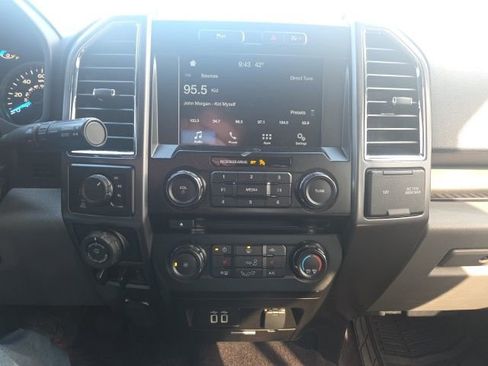 Used 2016 Ford F150 XLT w/ Equipment Group 302A Luxury image 26