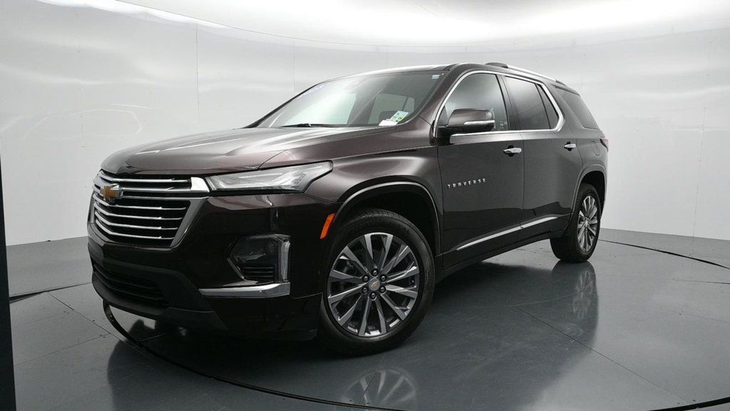 Used 2023 Chevrolet Traverse Premier FWD image 9