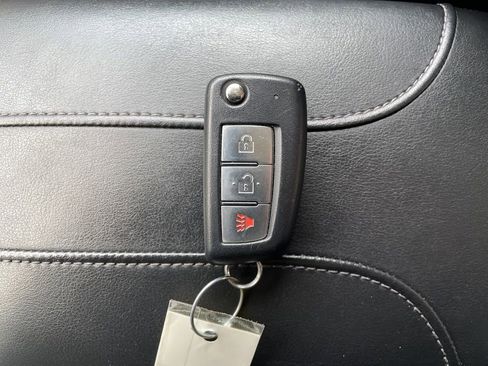 Used 2017 Nissan Rogue S w/ Appearance Package image 22