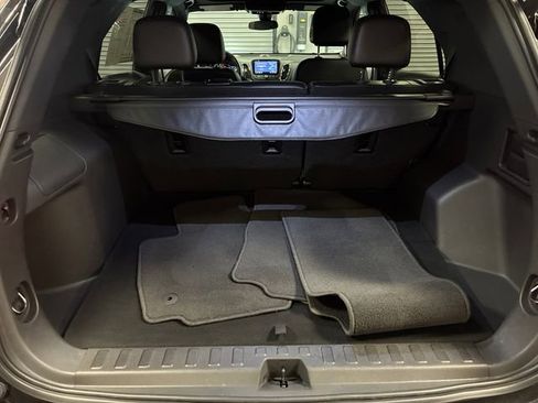 Used 2024 Chevrolet Equinox RS w/ RS Leather Package FWD image 24