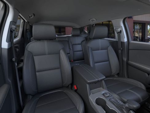New 2026 Chevrolet Blazer LT w/ Sound & Technology Package FWD image 16