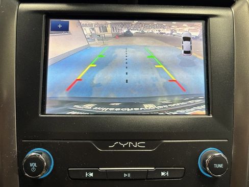 Used 2020 Ford Fusion SEL image 29