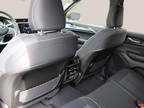 New 2026 Jeep Grand Cherokee Laredo X RWD image 15