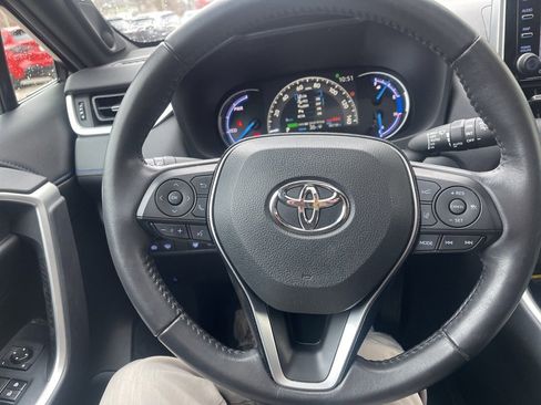 Used 2020 Toyota RAV4 XSE image 14