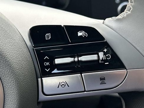 New 2026 Hyundai Elantra SEL Sport Premium FWD image 28