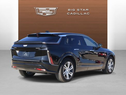 Certified 2024 Cadillac Lyriq Tech image 5