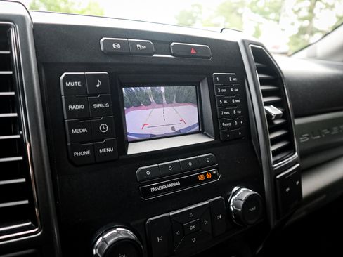 Used 2019 Ford F250 XLT AWD/4WD image 24