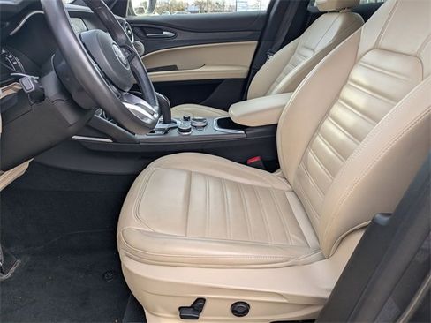 Used 2023 Alfa Romeo Stelvio Ti Lusso w/ Quick Order Package 22X Lusso image 21