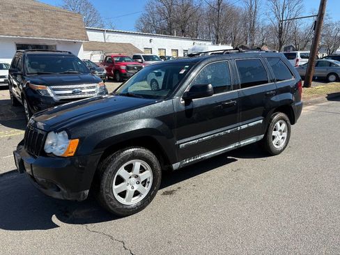 Used 2009 Jeep Grand Cherokee Laredo image 1