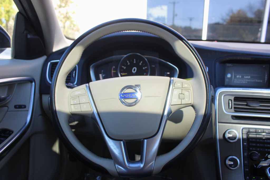 Used 2016 Volvo S60 T5 Premier w/ Convenience Package FWD image 16