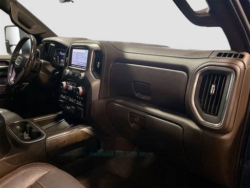 Used 2020 GMC Sierra 2500 Denali w/ Denali Ultimate Package image 31