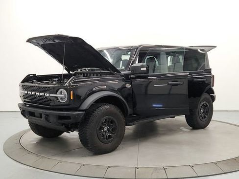 Used 2024 Ford Bronco Wildtrak image 11