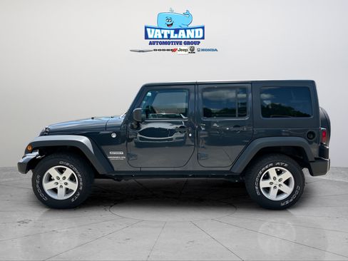 Certified 2017 Jeep Wrangler Unlimited Sport w/ Quick Order Package 24S AWD/4WD image 2