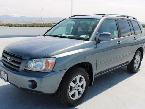 Used 2005 Toyota Highlander V6 FWD image 7