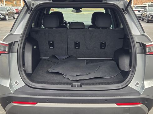 Used 2025 Chevrolet Equinox LT image 14