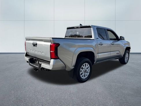 Used 2024 Toyota Tacoma SR5 image 5