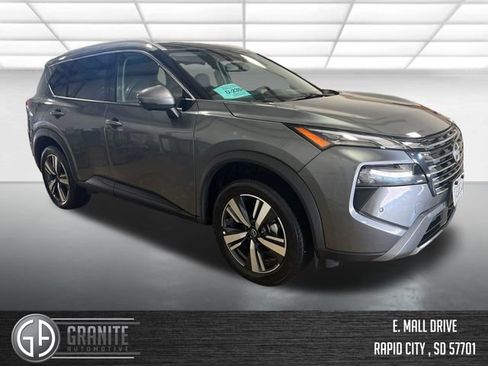 Used 2026 Nissan Rogue SL AWD/4WD image 7