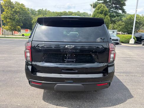 Used 2023 Chevrolet Tahoe Z71 w/ Luxury Package AWD/4WD image 4