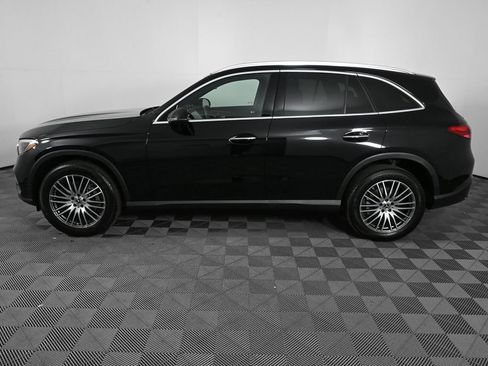 Used 2026 Mercedes-Benz GLC 300 image 3