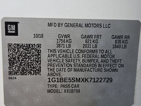 Used 2019 Chevrolet Cruze LT w/ RS Package FWD image 30