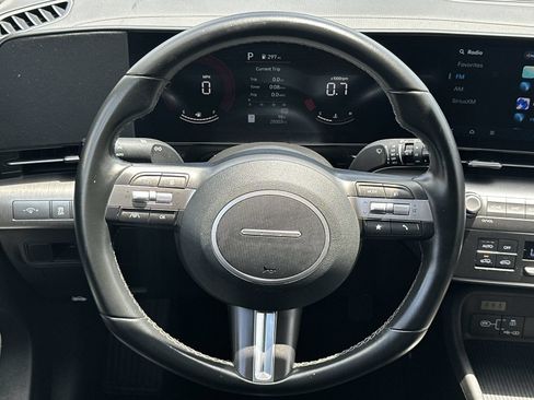 Used 2025 Hyundai Kona SEL FWD image 19