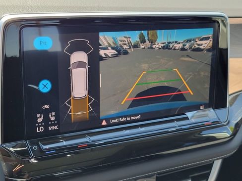 New 2026 Volkswagen Atlas SE image 15