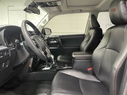 Used 2021 Toyota 4Runner TRD Off-Road Premium w/ Moonroof Package AWD/4WD image 8