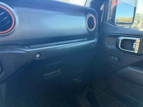 Certified 2023 Jeep Gladiator Mojave w/ Trailer Tow Package image 25