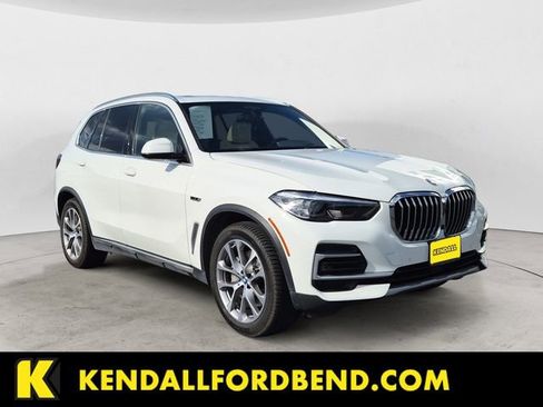 Used 2022 BMW X5 xDrive45e AWD/4WD image 7