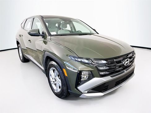 Used 2025 Hyundai Tucson SE FWD image 27