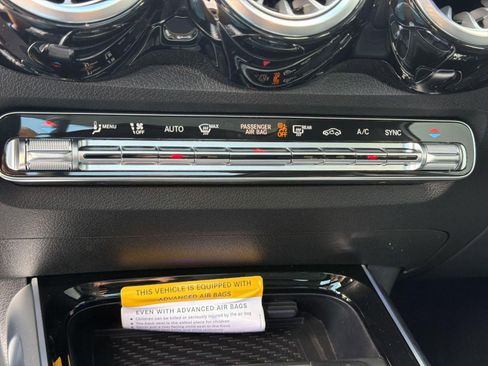 New 2026 Mercedes-Benz GLB 250 4MATIC image 16