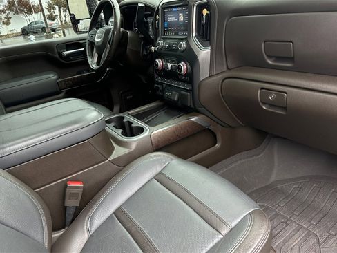 Used 2023 GMC Sierra 2500 Denali w/ Denali Ultimate Package image 14