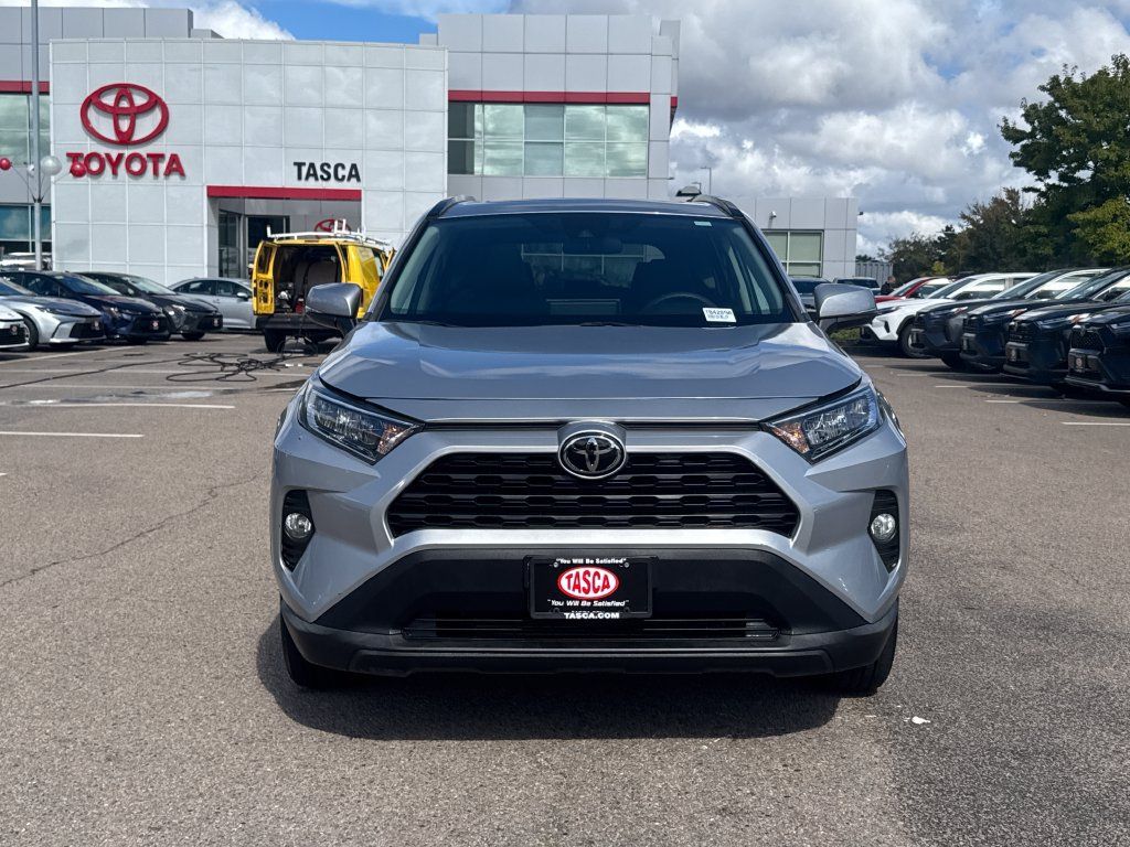 Used 2021 Toyota RAV4 XLE w/ Convenience Package AWD/4WD image 2