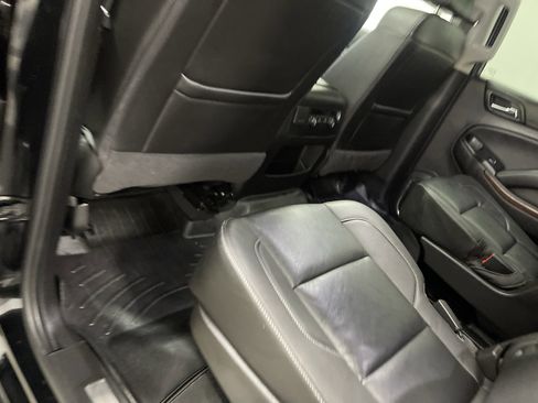 Used 2020 GMC Yukon XL SLT AWD/4WD image 17