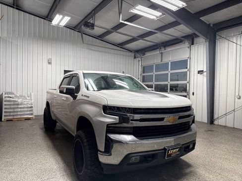 Used 2019 Chevrolet Silverado 1500 LT w/ Convenience Package image 17