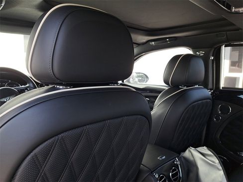 Used 2017 Bentley Mulsanne Speed image 13