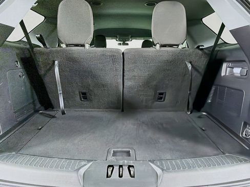 Used 2022 Ford Explorer XLT image 26