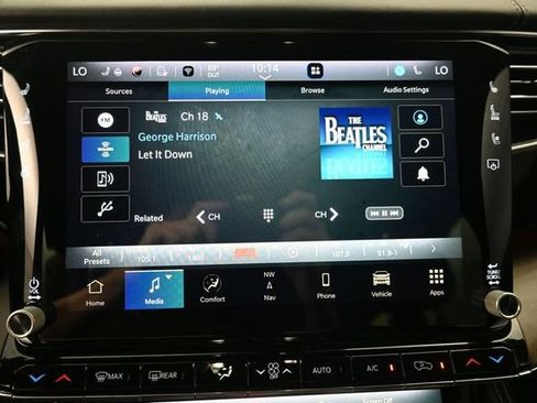 Used 2023 Jeep Grand Wagoneer Series II AWD/4WD image 13