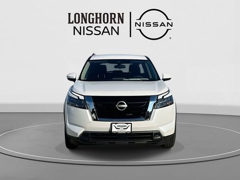 New 2025 Nissan Pathfinder SV w/ Cargo Package image 2