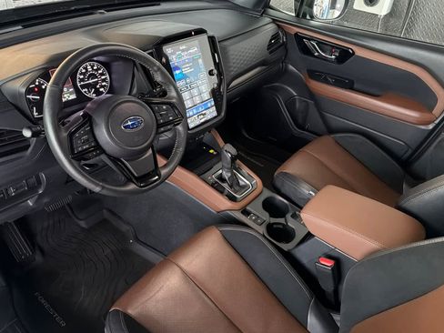Used 2025 Subaru Forester Touring image 13